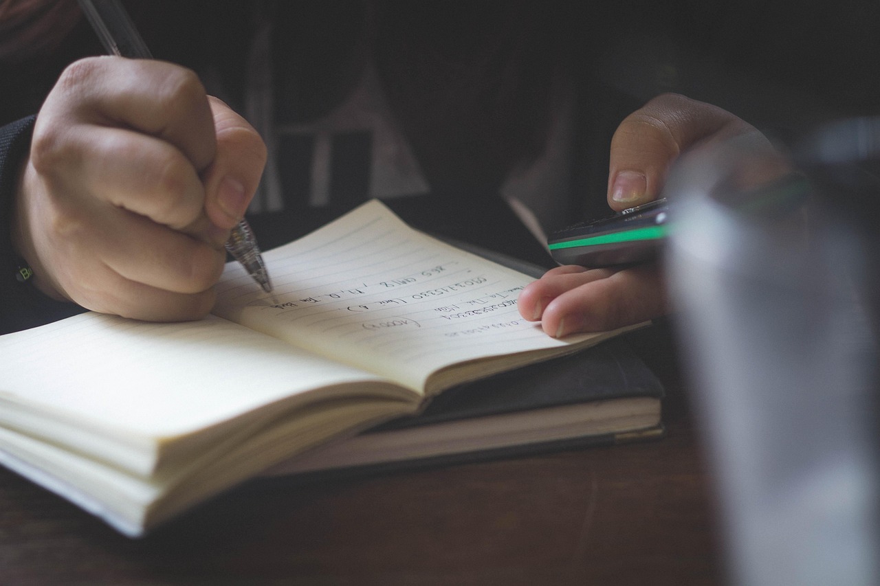 대한민국 학부모들의 뜨거운 교육열과 탄탄하게 형성된 학원가 인프라